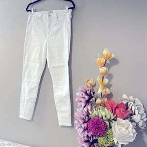 COPY - Abercrombie & fitch white high rise skinny jeans size 8